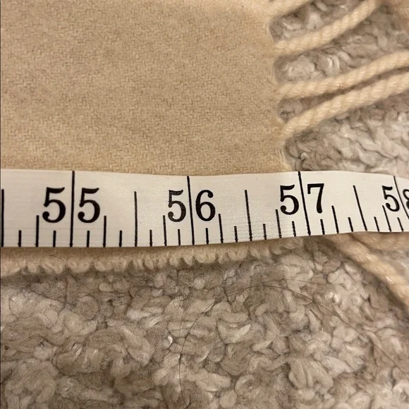 Burberry Vintage Beige 100% Cashmere Scarf - Picture 8 of 10